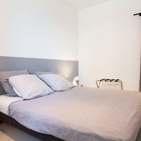 Appartement 4 Personnes Vue Mer Remparts Antibes Exterior photo